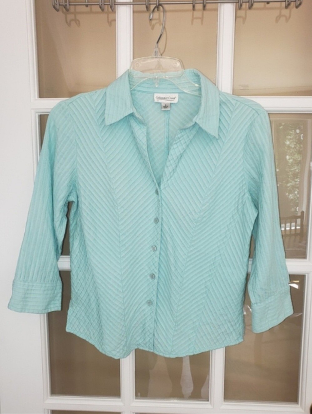 Coldwater Creek Light Torquoise Chevron-Textured Button Down Blouse Size: S